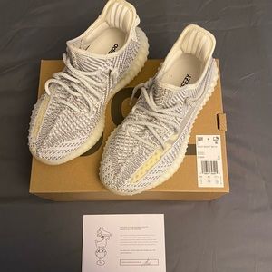 YEEZY BOOST 350 V2 Static